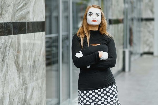 Comment monter une pièce de théâtre improvisée en famille ?